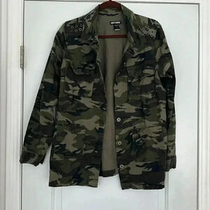Hot Topic Camo Lightweight Jacket Sz L
